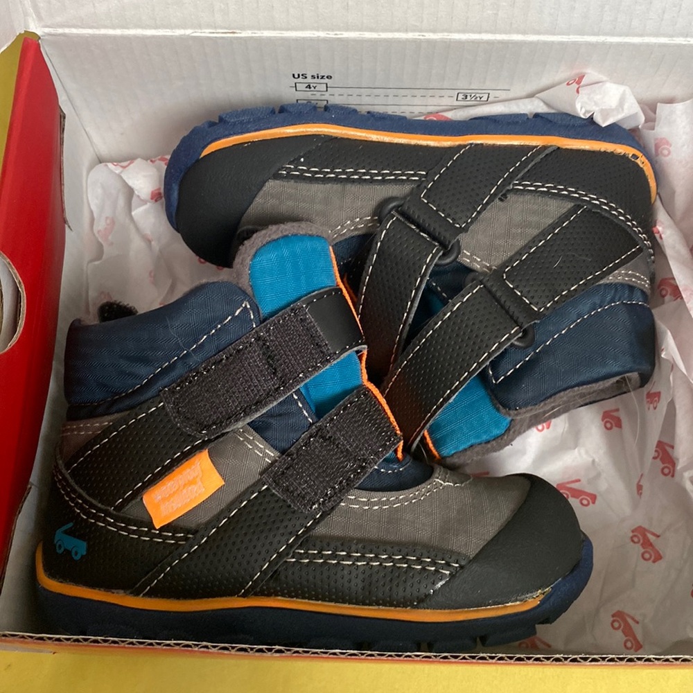 See Kai Run Boot: Atlas II size 6t ,new with box